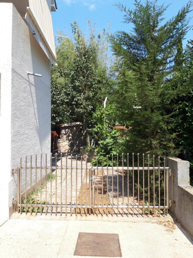 Apartment Bozena Krk คิร์ก ภายนอก รูปภาพ